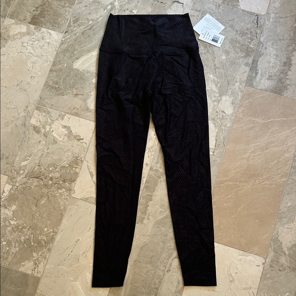 Beyond Yoga Textured black leggings